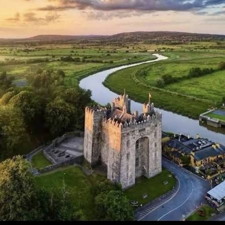 Bunratty Castle & Folk Park